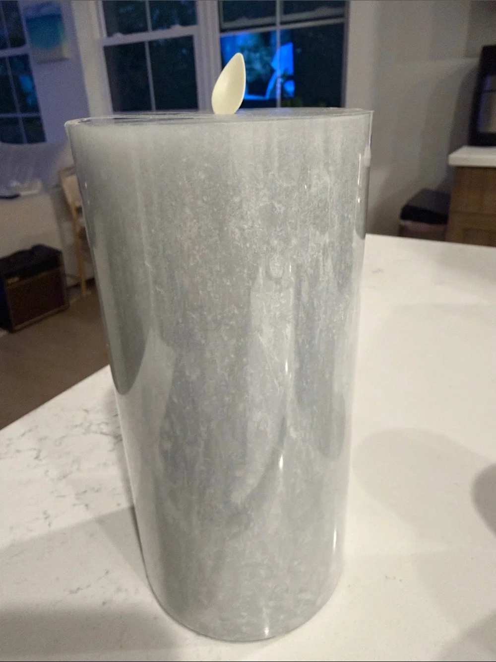 NWT set of 3 Pottery Barn Flameless Pillar Candles Light Gray
